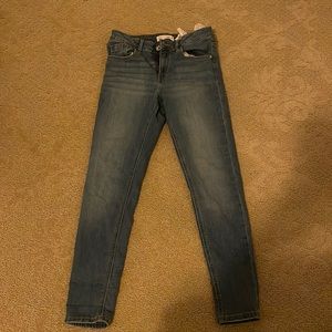Cute cute cute Zara girls jeans!!